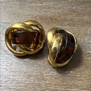 Elegant Gold and Brown Knot Earrings